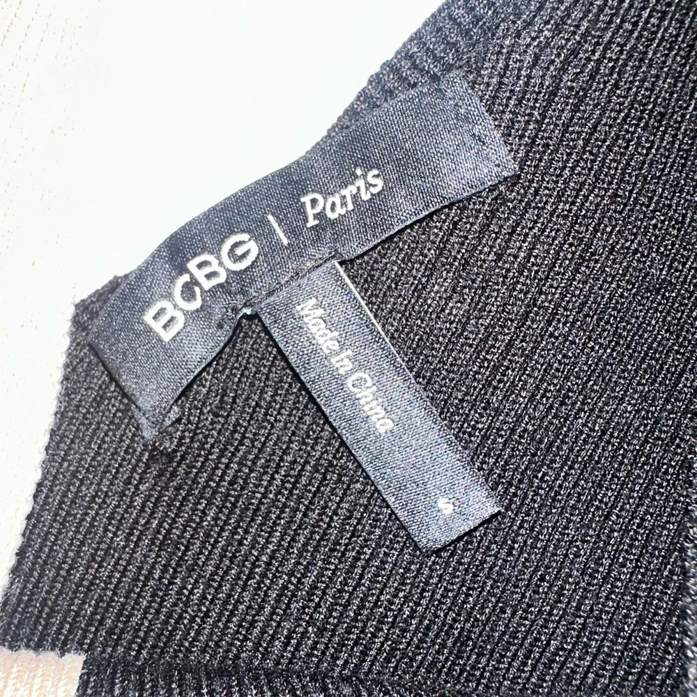 BCBG Black and Cream Colorblock pants and top sleevesless size small NWT. - Picture 4 of 16